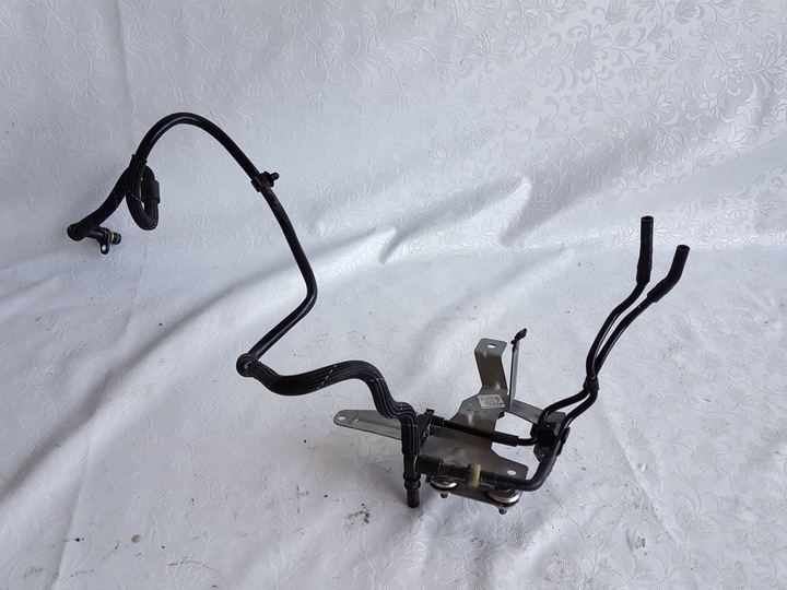 Патрубок вакуума vw arteon passatb8 03n131051d, Цена