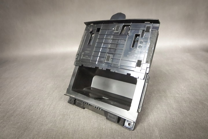 фото №8, Пепельница бардачок audi a6 c7 4g0863273