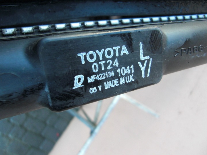 фото №4, Радіаторів води auris рестайлінг 10-12 prius 1.8 гібрид