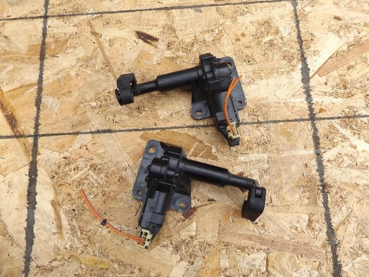 фото №1, Двигунчик скла зад chrysler voyager caravan 11-17