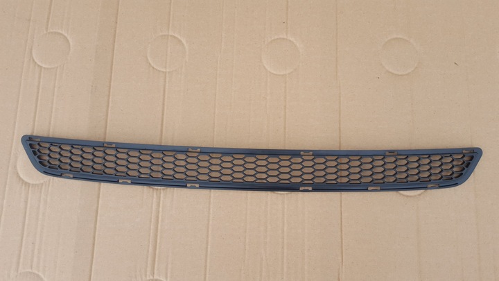 фото №1, Hyundai h1 решётка бампер перед оригинал