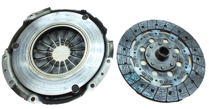 фото №1, Nissan tiida 08r 1.8 16v сцепление диск + прижим