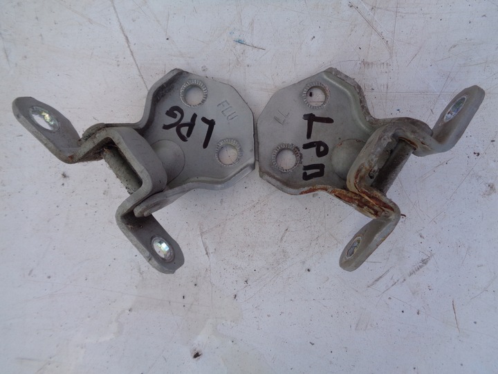 фото №1, Carens ii 02-06 петлі zawis двері лівий перед