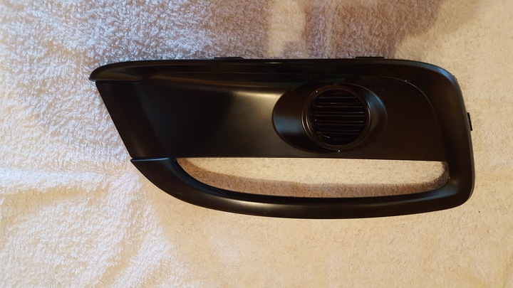 фото №1, Решітка заглушка бампера галоген rh kia ceed