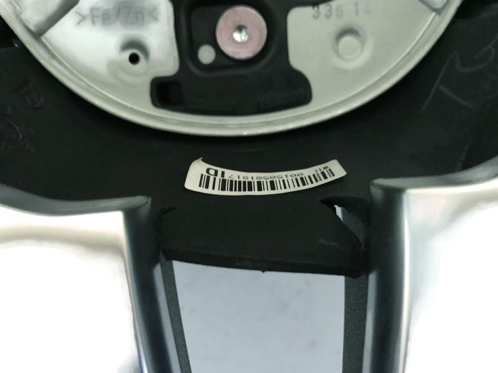 фото №6, Руль mercedes w212 w218 a2184600818 лепестки