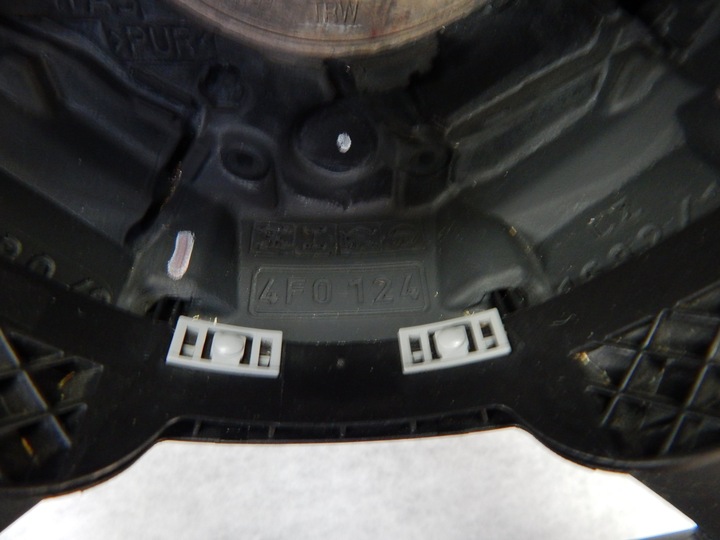 фото №11, Audi a4 a6 a8 q7 4f0 - руль кожа pod łopatk