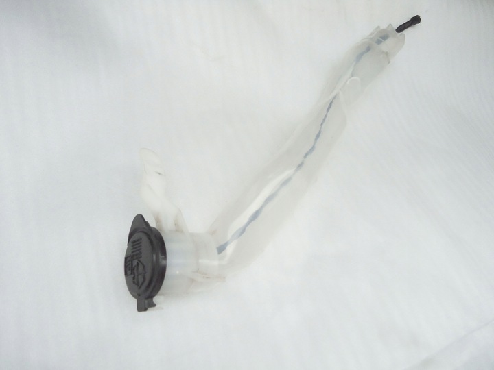 фото №1, Toyota rav4 заливна горловина бачка склоомивача