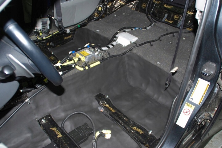 фото №15, Коврик пена шумопоглощающая водонепроницаемый каучук 6mm изоляция na трубы bez kleju