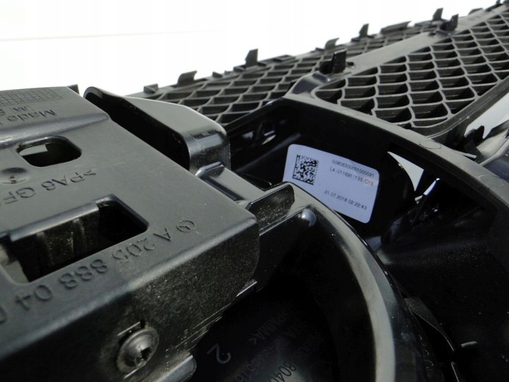 фото №14, Mercedes c клас 205 amg решітка радіатора решітка na дистронік