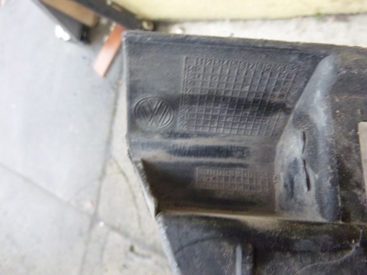 фото №4, Vw passat b8 ползун крепление порога