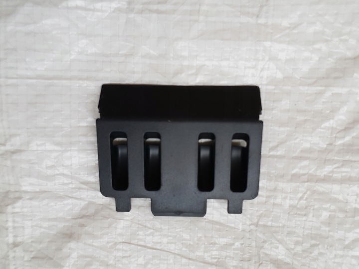 фото №3, Audi tt 8s накладка заглушка 8s0863274