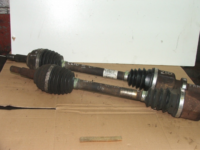 фото №1, Полуось левая renault clio iii 1.5 dci 8200499585