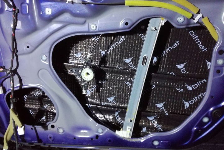 фото №14, Ab25 коврик шумопоглощающая butylowa битумная 75x50cm обшивка металу дверь