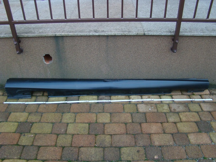 фото №1, Mercedes b w246próg накладка планка пороговая правая