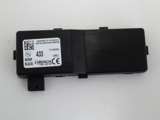 modul riadiaca jednotka centralneho zámku OPEL INSIGNIA