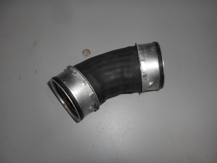 pipe wiring of the intercooler VW T5 1.9 TDI 7H0145790A