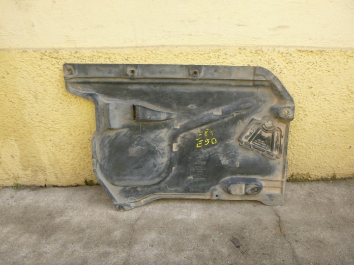 BMW E84 E90 E91 BODEN Blende Abdeckung abdeckung 7130885
