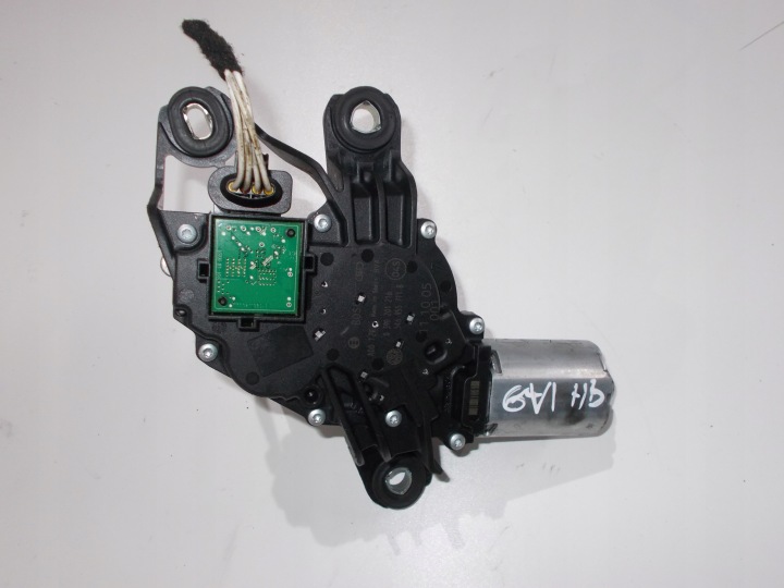 VW GOLF VI Motor des Scheibenwischers heck