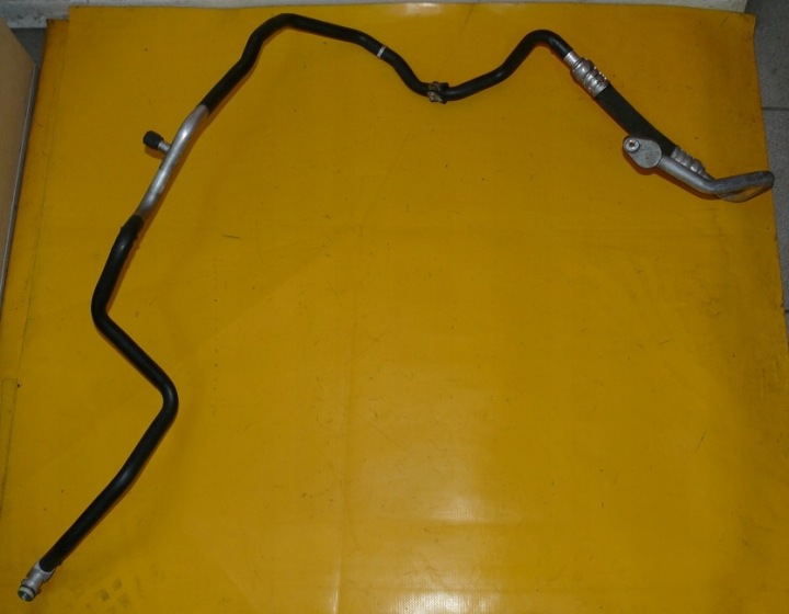 Tuyau flexible Conduit pieces tuyaux Climatisateur air conditionné AUDI A8 D3 6.0 W12 LIFT