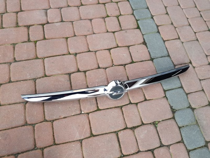 Chrom blende schutzkappe auf heckklappe heck Opel Zafira C 20907405