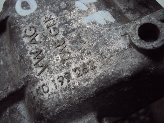 фото №5, Кронштейн подушка двигателя vw golf vi