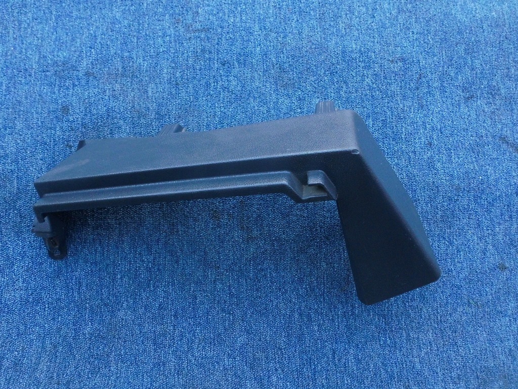 фото №1, Кронштейн кронштейн полка 6q6867761f vw polo 9n левый