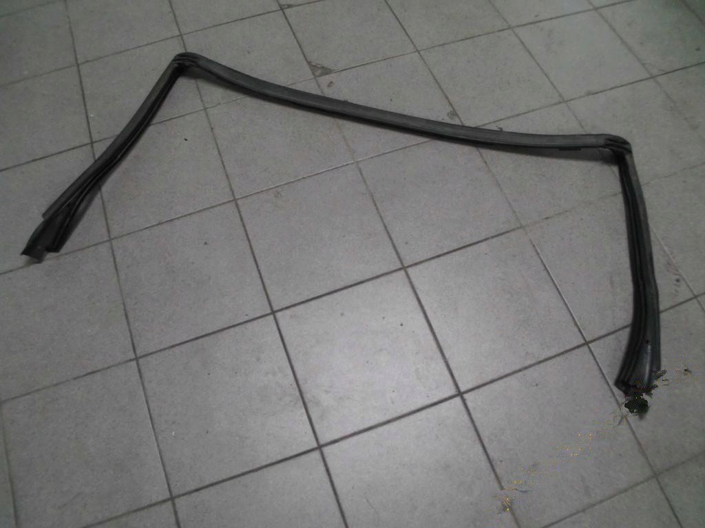 фото №1, Mercedes slk w171 r171 прокладка стекло лобовое eu