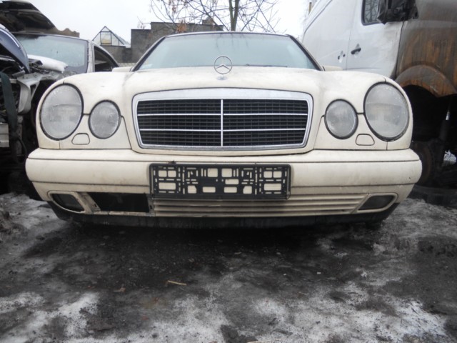 фото №1, Mercedes 210 w210 лампы передние перед ксенон kpl