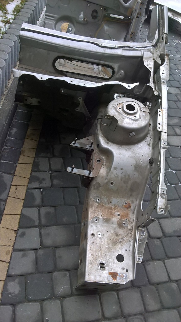 фото №4, Ford mondeo mk3 підкрилок лонжерон перед lewa/praw