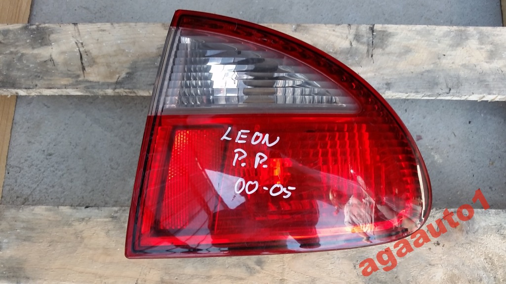 фото №1, Лампа задняя seat leon 00-05 правая w крыло