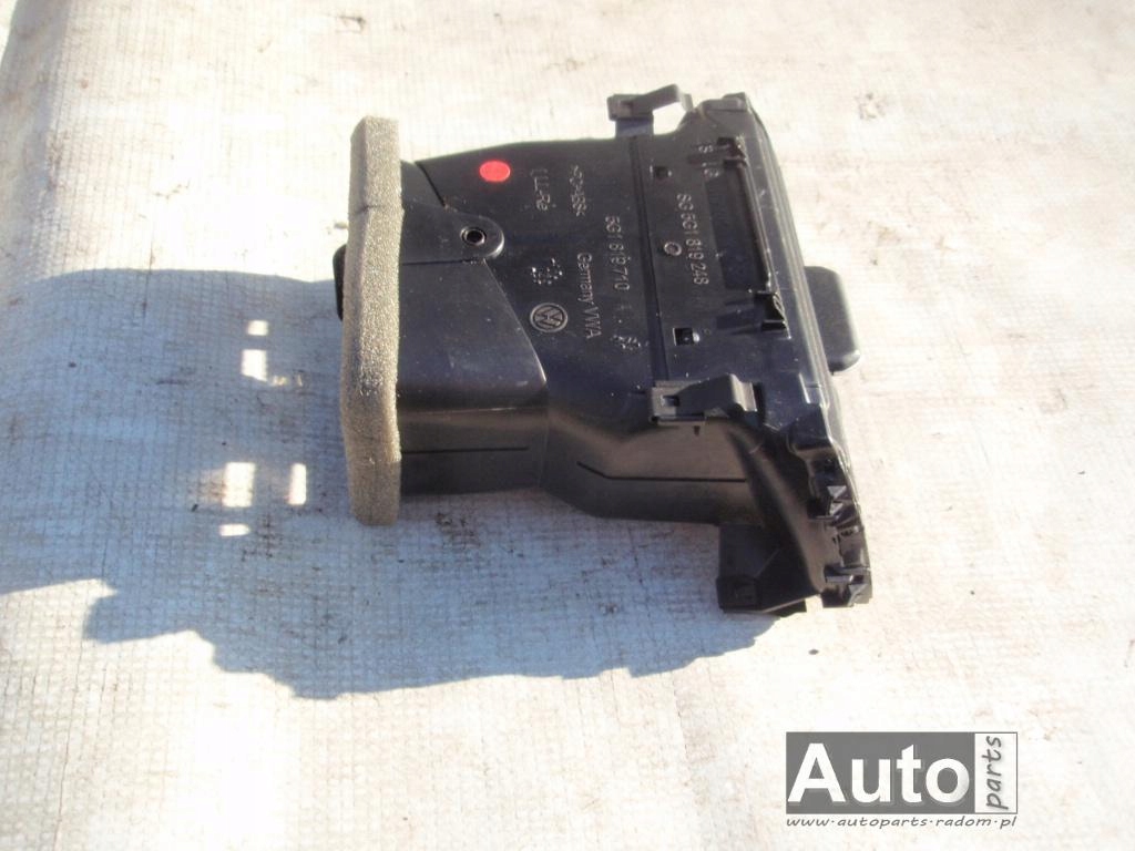 фото №4, Решётка обдув правая 5g1819704d vw golf vii