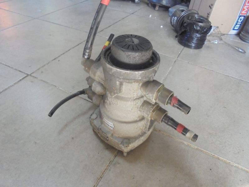 Купить Клапан тормозной renault premium 420 dci 5010260940