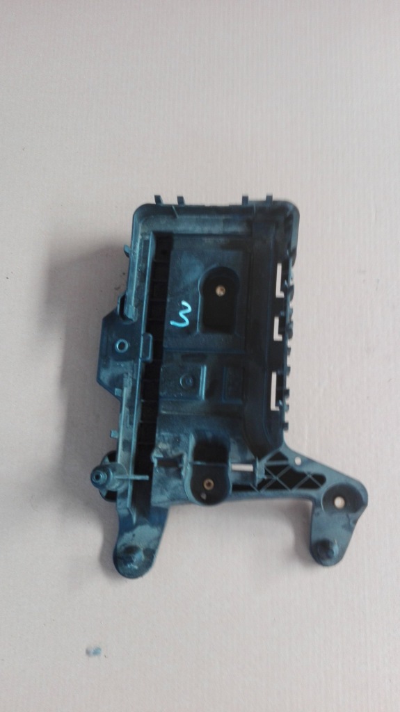фото №1, Основание аккумулятор vw audi 1k0916333c