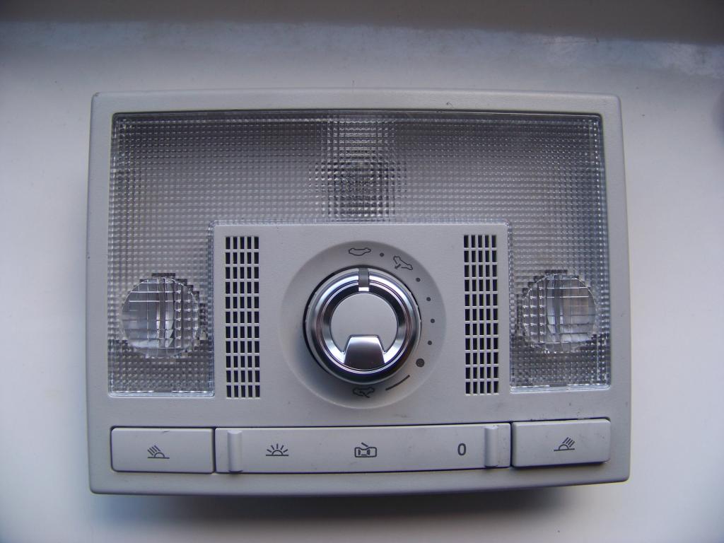 фото №1, Лампа потолочный vw up,citigo, mii 6q0947105p