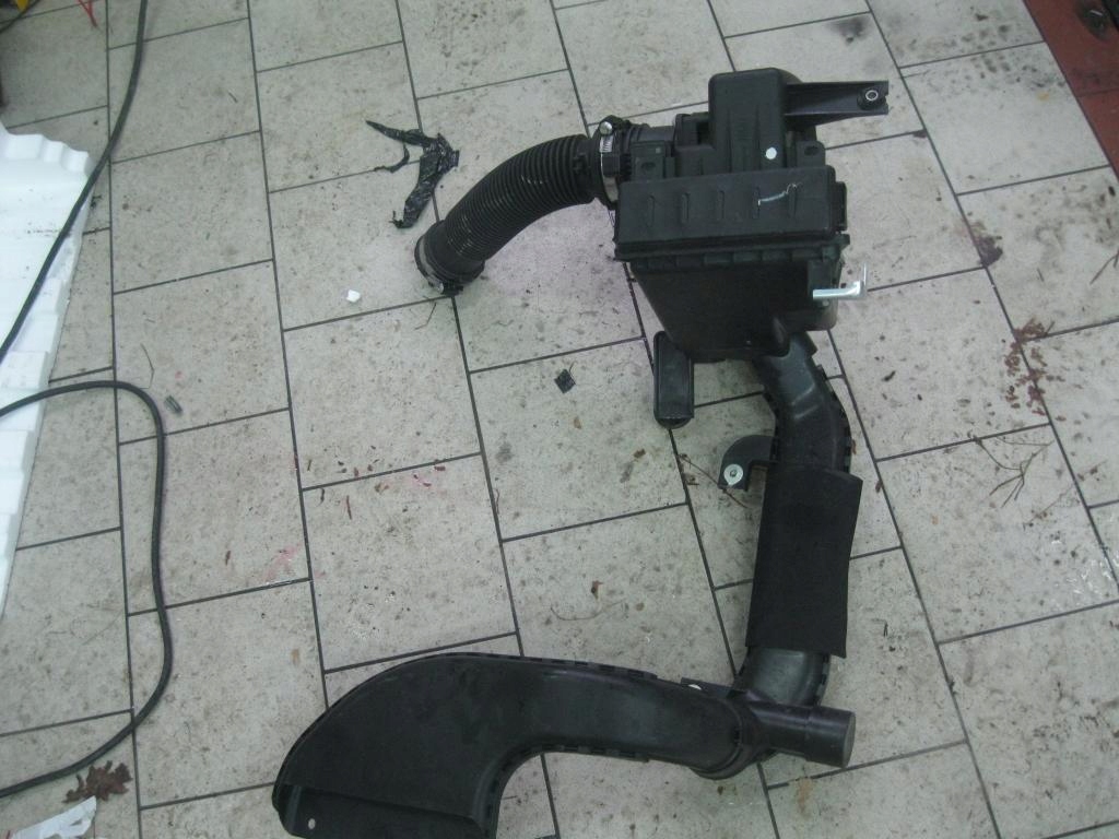 фото №1, Корпус фильтра воздуха qashqai 1,5 dci 2011 rok