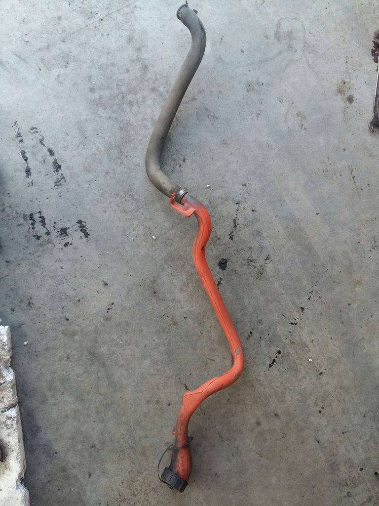 фото №1, Scania заливна горловина оливи