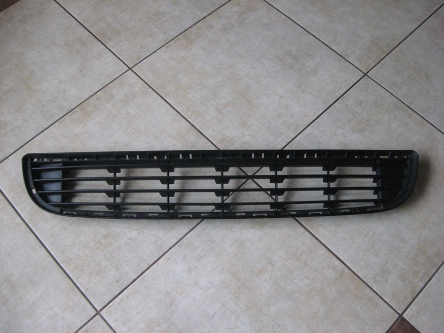 фото №1, Решітка бампера - середня - peugeot partner ii 08