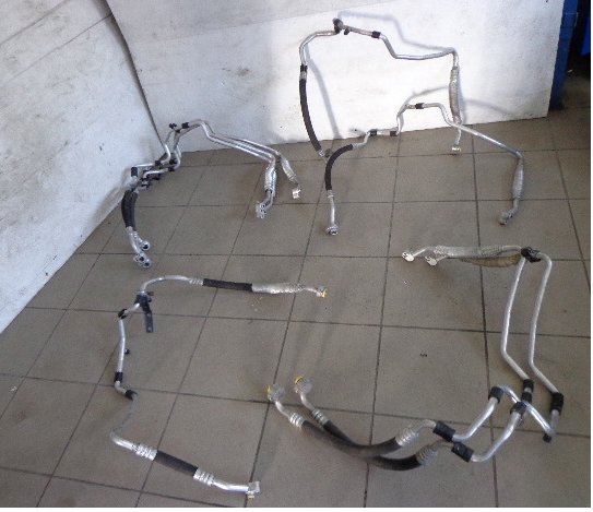 фото №1, Шланг кондиционера vw passat golf v 1k0820743aj