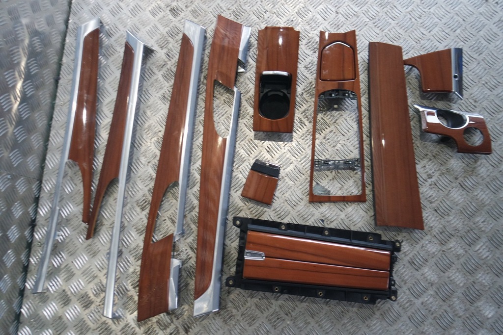 фото №1, Накладки декоративные внутреннее porsche panamera p37