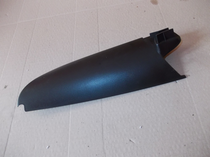 фото №1, Треугольник заглушка зеркало vw touran