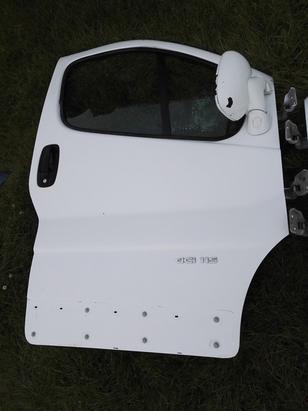 фото №8, Двері перед trafic vivaro primastar 01-14 od31