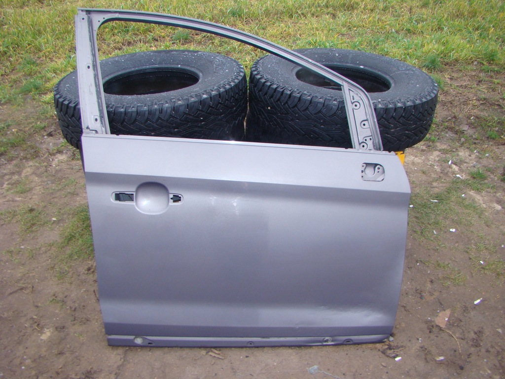 фото №1, Ford kuga mk1 08-12r дверь правое передние d251