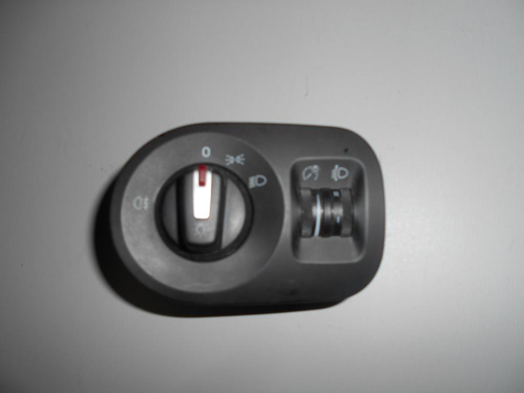 фото №1, Выключатель переключатель света seat ibiza