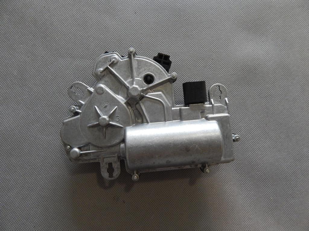 фото №3, Audi q7 4m доводчик крышки багажника 4m0827887a