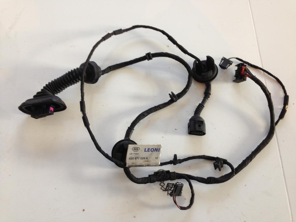 фото №1, Audi r8 электропроводка дверь левый перед передняя