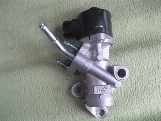 фото №1, Клапан egr toyota yaris verso s trezia 1,33 2011