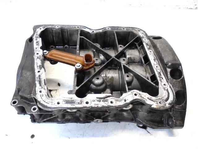 Основание картера масляный trafic vivaro 2.0 dci Цена