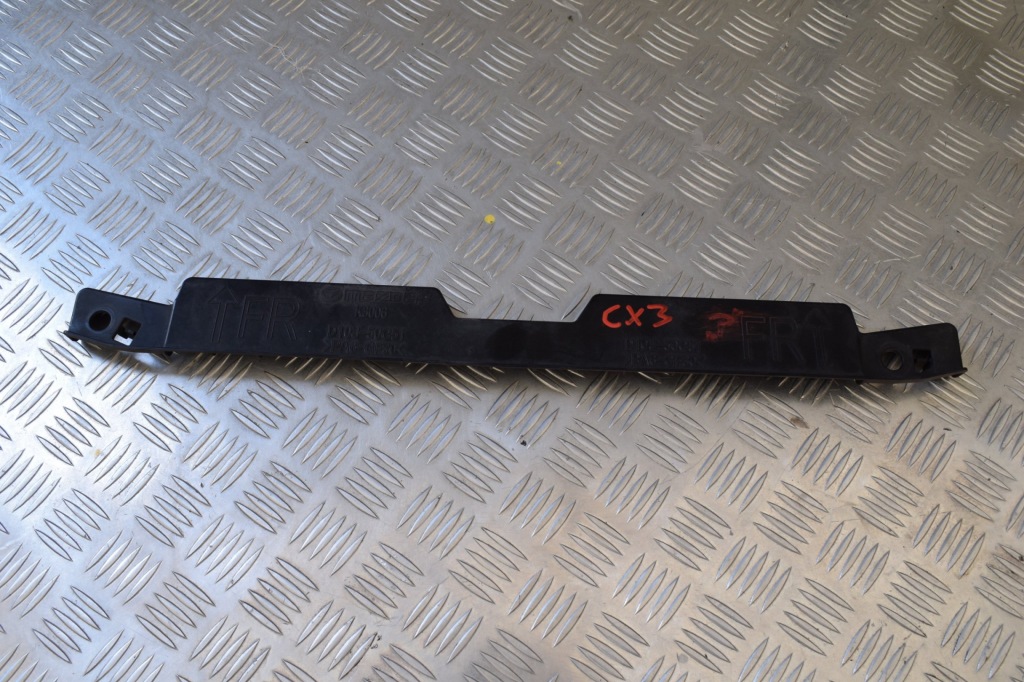 фото №1, Направляющая бампера задняя mazda cx3 cx-3 2016 d10j-50c51