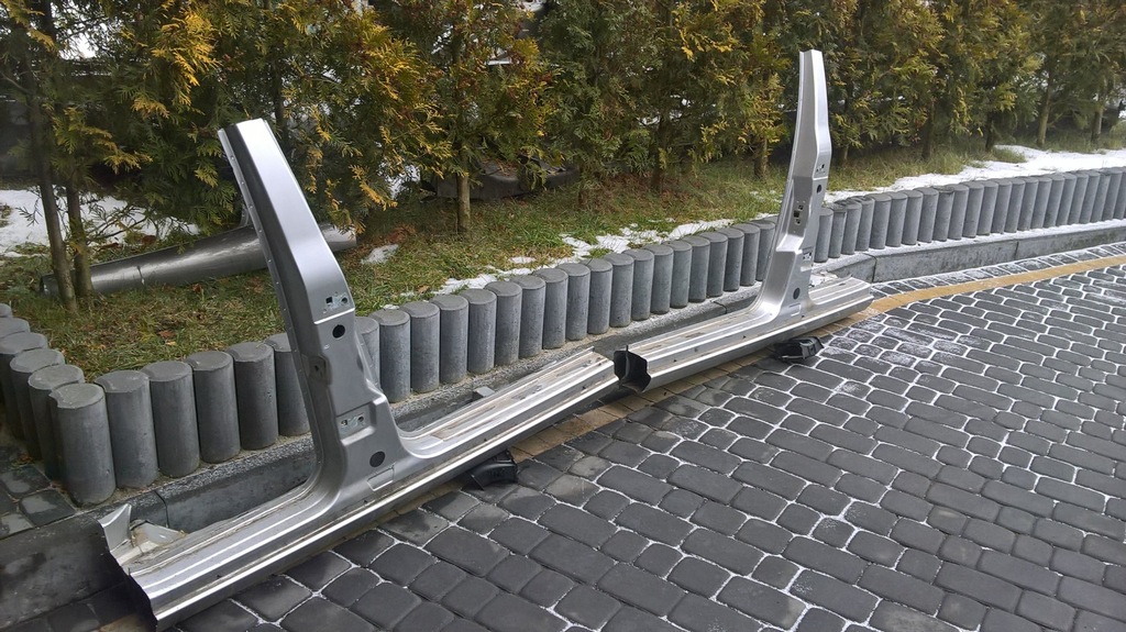 фото №1, Ford mondeo mk3 блок двигателя порог левый/правый