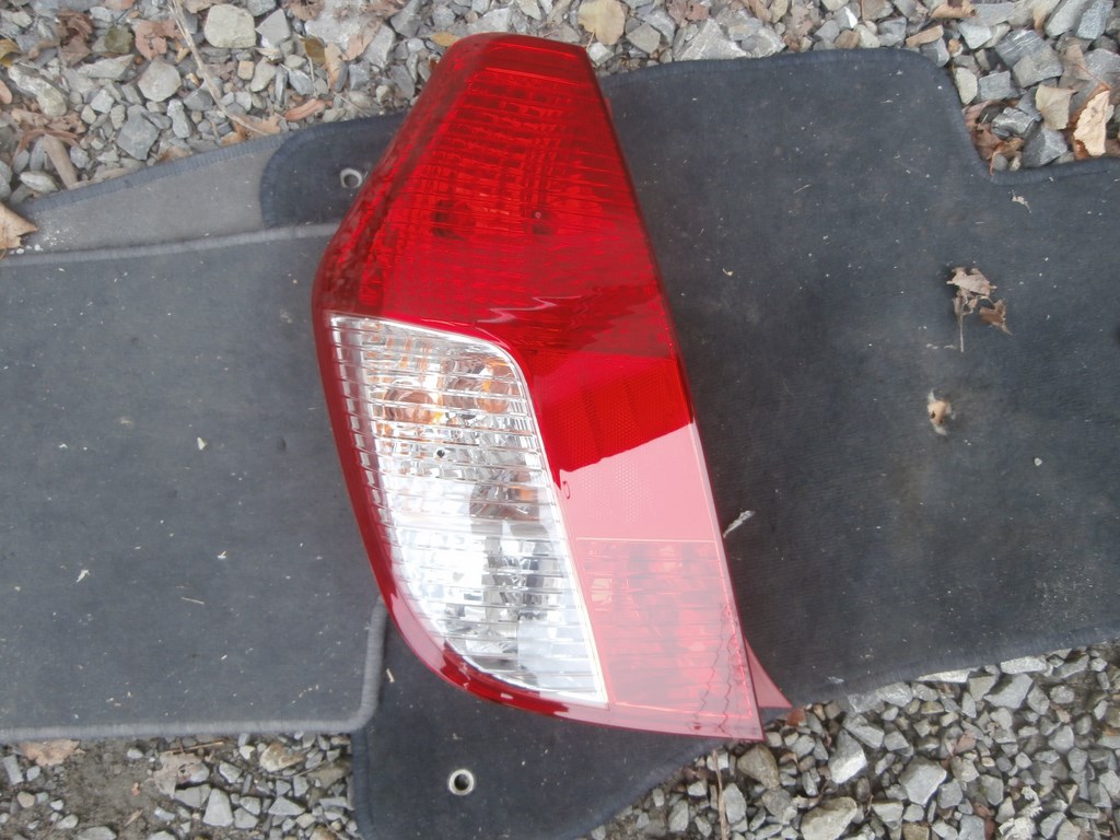 фото №1, Nowa лампа левая задняя задняя hyundai i10 2007-2010r